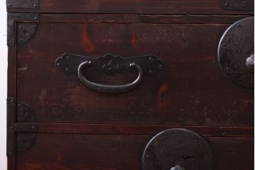 アンティーク家具　古民具・骨董　古い木の重ね衣装箪笥(時代箪笥)