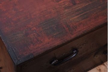 アンティーク家具　古民具・骨董　古い木の重ね衣装箪笥(時代箪笥)