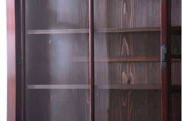 アンティーク家具　和製アンティーク　2枚引き戸!2段重ね収納棚(食器棚・キャビネット)