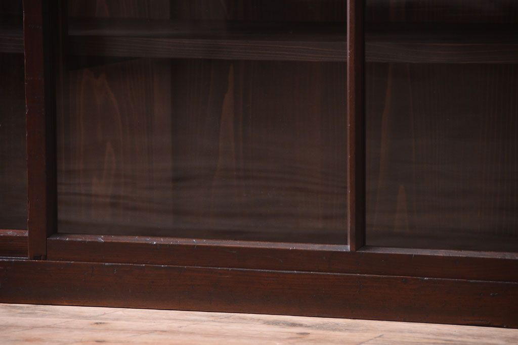 アンティーク家具　和製アンティーク　2枚引き戸!2段重ね収納棚(食器棚・キャビネット)