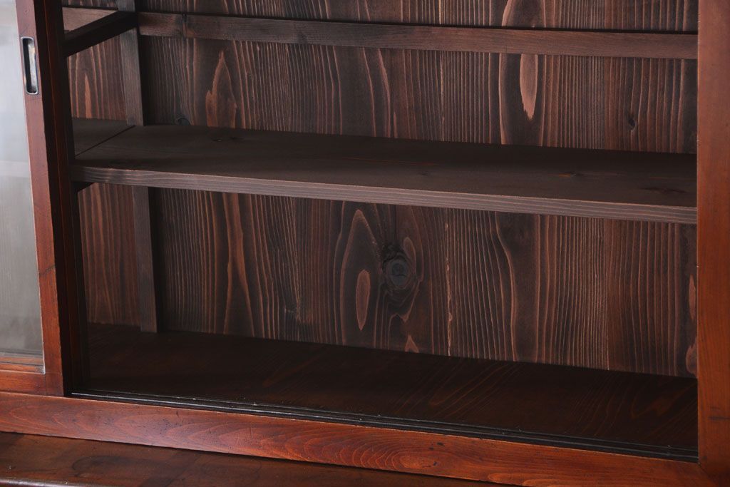 アンティーク家具　和製アンティーク　2枚引き戸!2段重ね収納棚(食器棚・キャビネット)