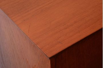 北欧家具　ビンテージ　チーク材のサイドボード