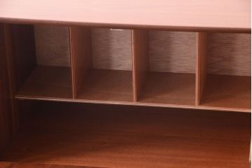 北欧家具　ビンテージ　チーク材のサイドボード