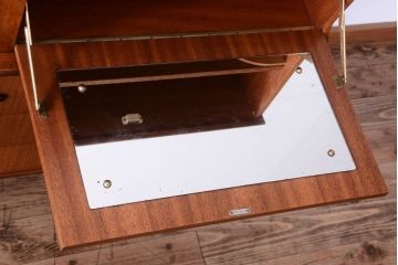 北欧家具　ビンテージ　チーク材のサイドボード