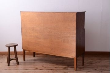 北欧家具　ビンテージ　チーク材のサイドボード