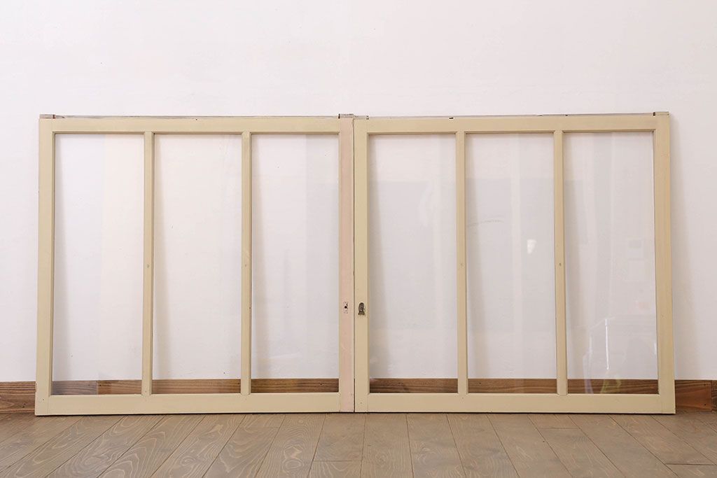 アンティークのペイント引き戸2枚セット(ガラス戸・窓)(2)