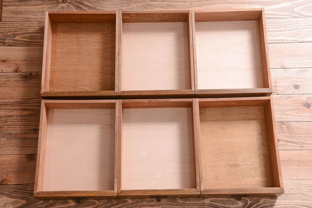 アンティーク家具　ネームプレート取っ手!三方ナラ材のアンティークチェスト(小引き出し)(2)