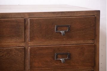 アンティーク家具　ネームプレート取っ手!三方ナラ材のアンティークチェスト(小引き出し)(2)