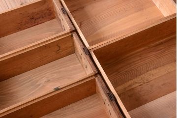 アンティーク家具　前面桐材!古い木の味わい深いアンティーク帳場箪笥(桐箪笥、桐たんす)