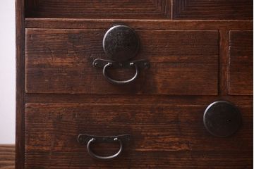 アンティーク家具　前面桐材!古い木の味わい深いアンティーク帳場箪笥(桐箪笥、桐たんす)