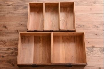 アンティーク家具　前面桐材!古い木の味わい深いアンティーク帳場箪笥(桐箪笥、桐たんす)