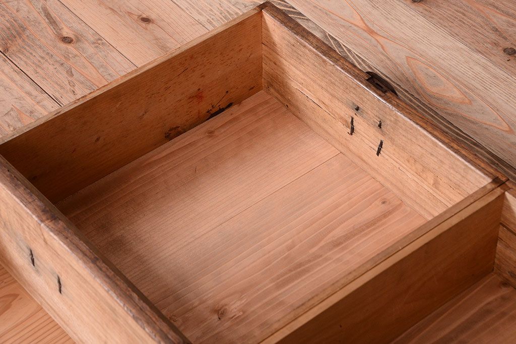 アンティーク家具　前面桐材!古い木の味わい深いアンティーク帳場箪笥(桐箪笥、桐たんす)