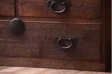 アンティーク家具　前面桐材!古い木の味わい深いアンティーク帳場箪笥(桐箪笥、桐たんす)