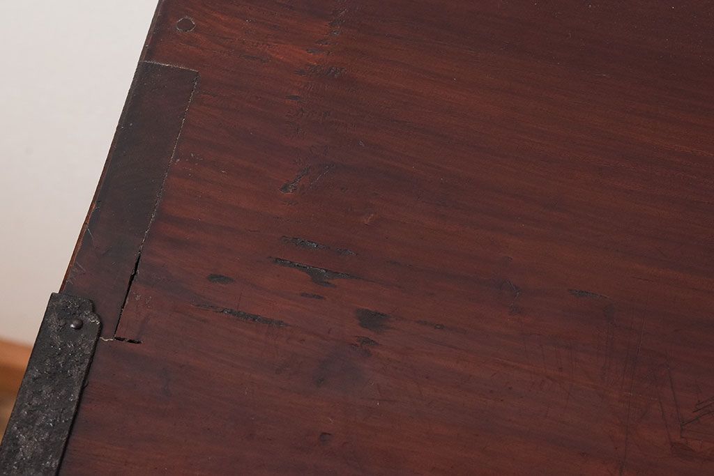 アンティーク家具　明治大正期!漆が綺麗な前面檜材の最上箪笥(衣装箪笥)