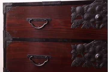 アンティーク家具　明治大正期!漆が綺麗な前面檜材の最上箪笥(衣装箪笥)