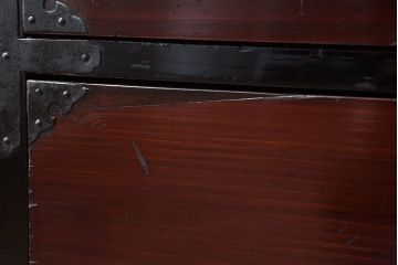 アンティーク家具　明治大正期!漆が綺麗な前面檜材の最上箪笥(衣装箪笥)