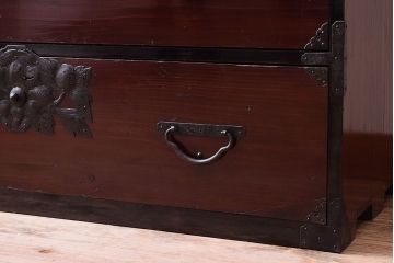 アンティーク家具　明治大正期!漆が綺麗な前面檜材の最上箪笥(衣装箪笥)