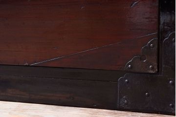 アンティーク家具　明治大正期!漆が綺麗な前面檜材の最上箪笥(衣装箪笥)