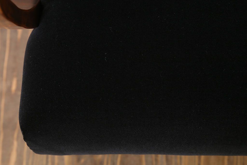 レトロ家具　シンプルでレトロなアンティーク1人掛けアームソファ(1)