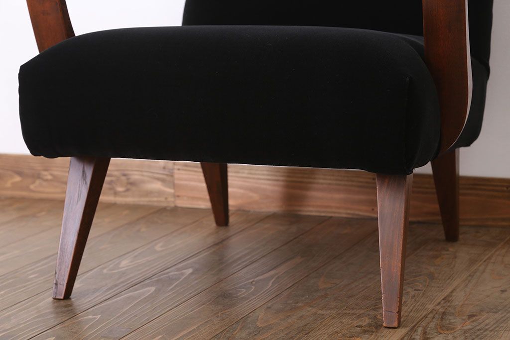 レトロ家具　シンプルでレトロなアンティーク1人掛けアームソファ(1)