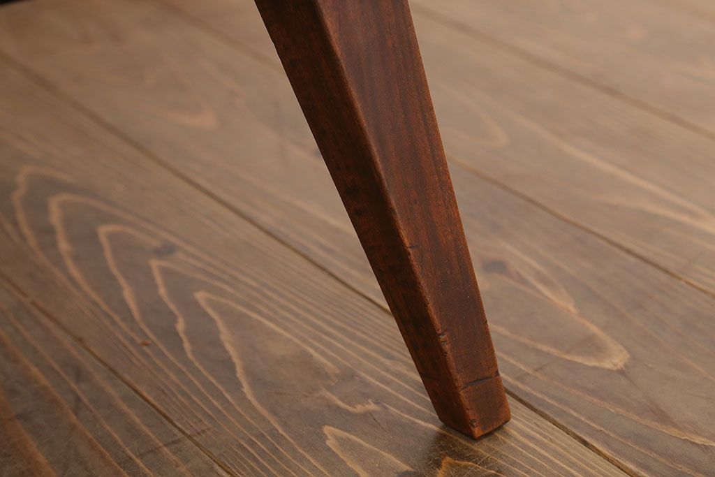 レトロ家具　シンプルでレトロなアンティーク1人掛けアームソファ(1)