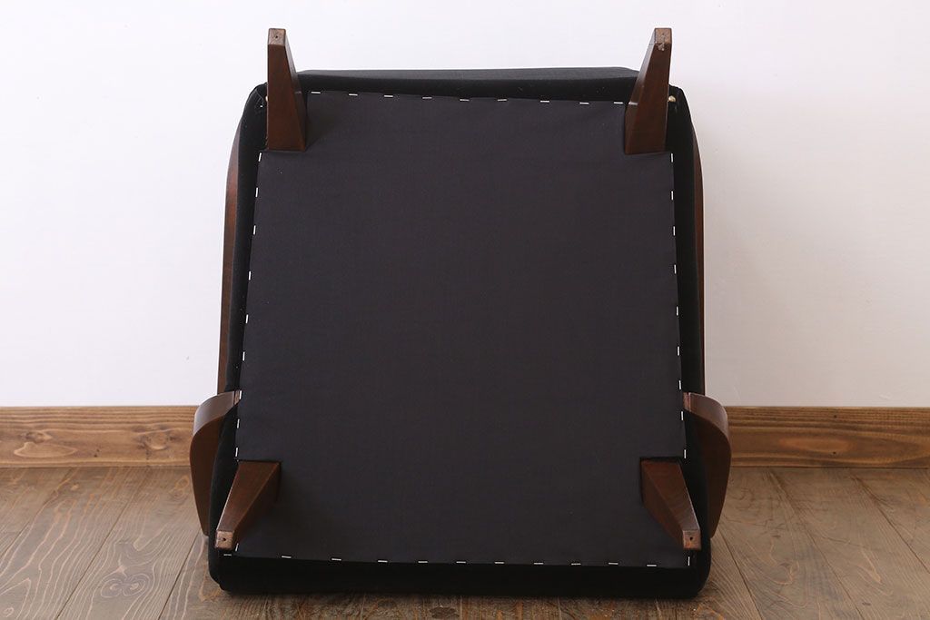 レトロ家具　シンプルでレトロなアンティーク1人掛けアームソファ(1)