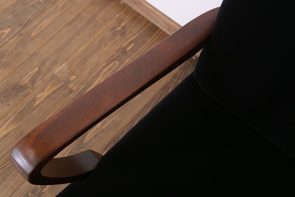 レトロ家具　シンプルでレトロなアンティーク1人掛けアームソファ(2)