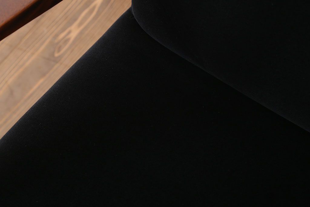 レトロ家具　シンプルでレトロなアンティーク1人掛けアームソファ(2)