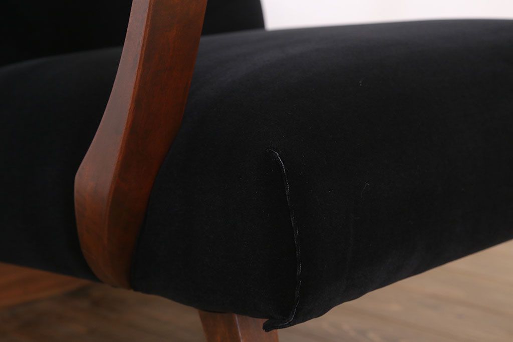 レトロ家具　シンプルでレトロなアンティーク1人掛けアームソファ(2)