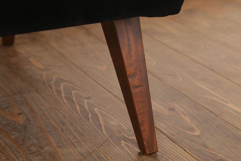 レトロ家具　シンプルでレトロなアンティーク1人掛けアームソファ(2)