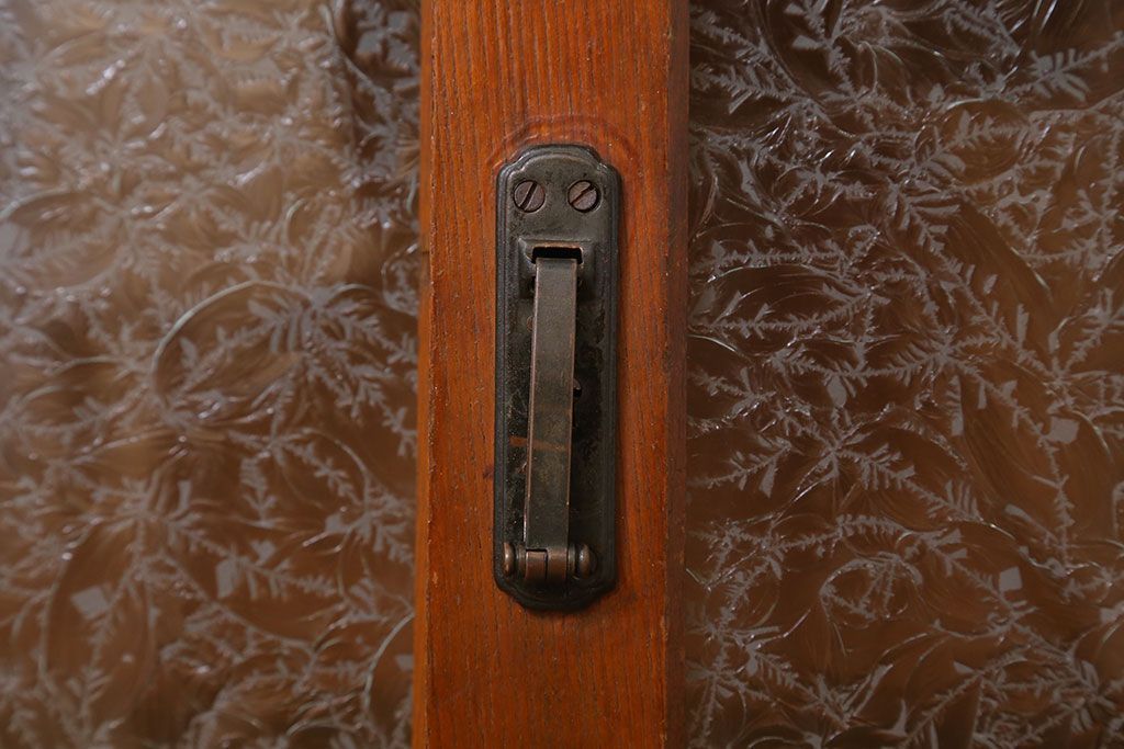 アンティーク家具　結霜ガラス入り!和製アンティーク収納棚