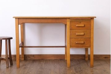 ヴィンテージ家具　イギリス　オーク材の上品なビンテージデスク(片袖机)