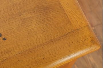 ヴィンテージ家具　イギリス　オーク材の上品なビンテージデスク(片袖机)