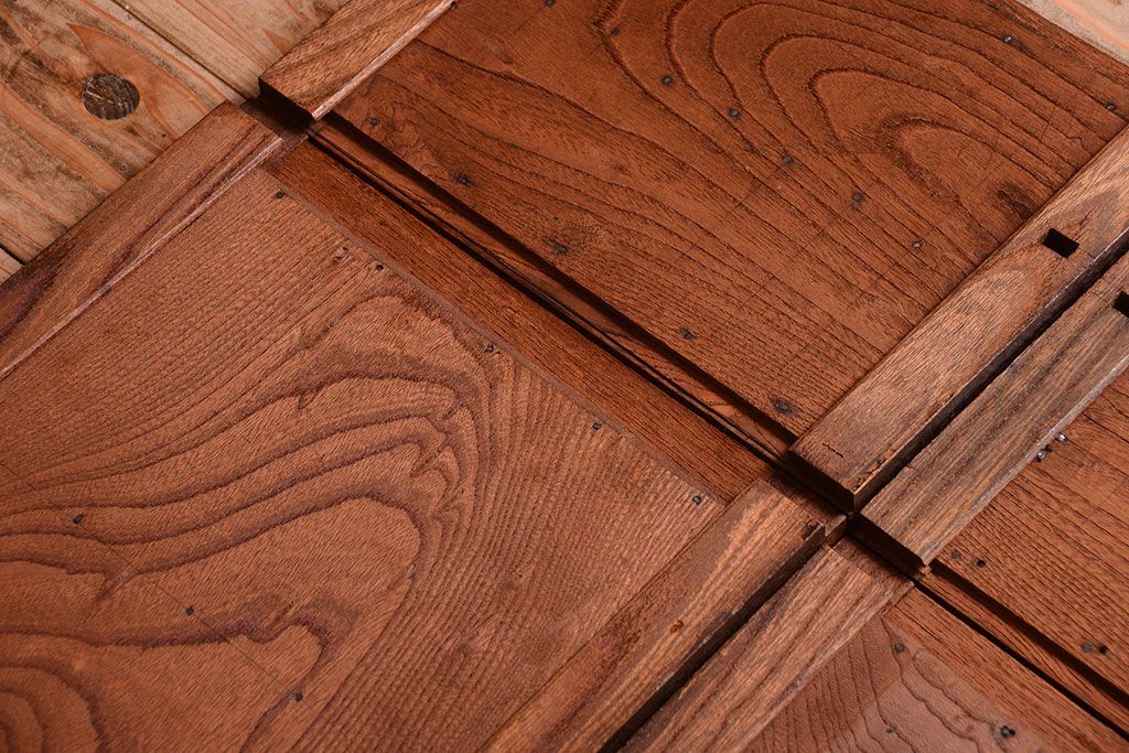 アンティーク家具　古民具・骨董　前面欅材!金具が厚く上質なアンティーク帳場箪笥