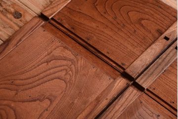 アンティーク家具　古民具・骨董　前面欅材!金具が厚く上質なアンティーク帳場箪笥