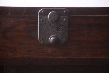 アンティーク家具　古民具・骨董　前面欅材!金具が厚く上質なアンティーク帳場箪笥
