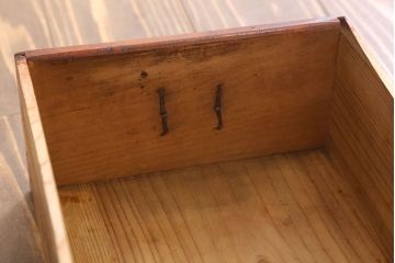 アンティーク家具　古い木製のアンティーク1杯引き出し(収納箱)