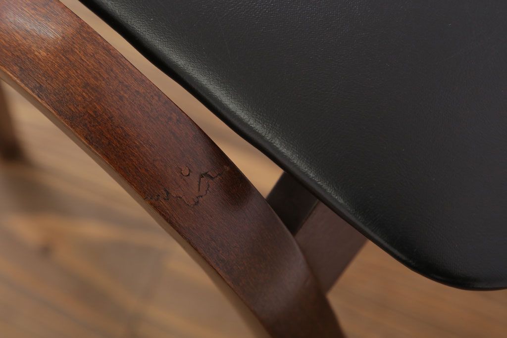 中古　秋田木工　ビンテージ　上品な曲げ木スツール