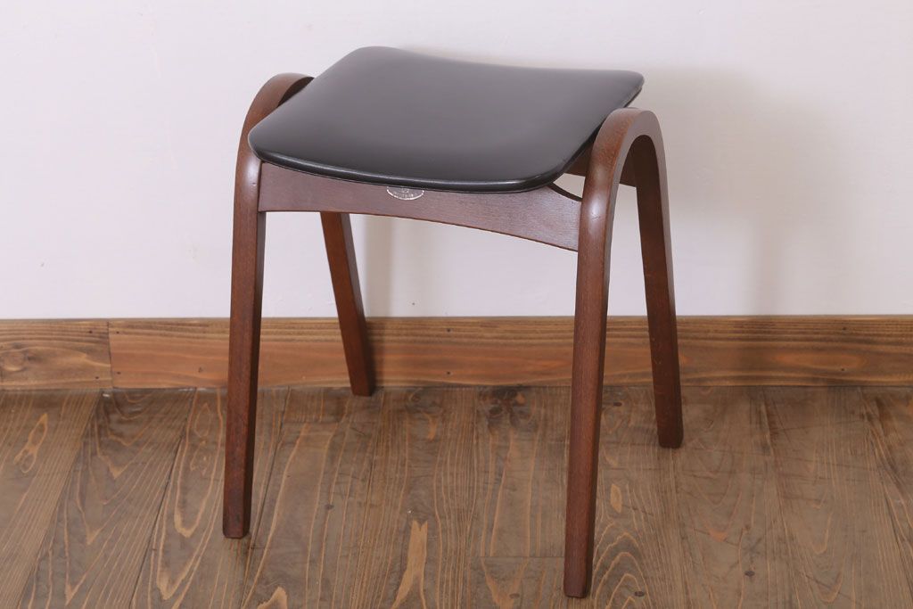 中古　秋田木工　ビンテージ　上品な曲げ木スツール