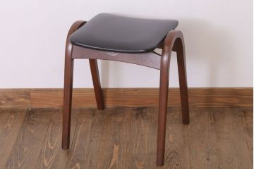 中古　秋田木工　ビンテージ　上品な曲げ木スツール