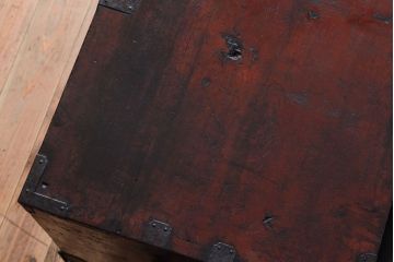 アンティーク家具　上手物　前面欅材製　和製アンティークの漆が綺麗な仙台姫箪笥(仙台箪笥)