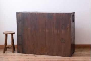アンティーク家具　上手物　前面欅材製　和製アンティークの漆が綺麗な仙台姫箪笥(仙台箪笥)