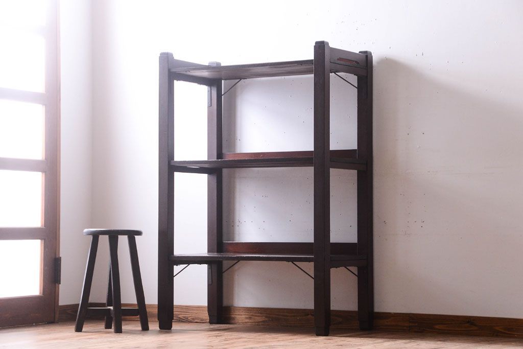 アンティーク家具　古い木の骨太なアンティーク飾り棚(ディスプレイラック)