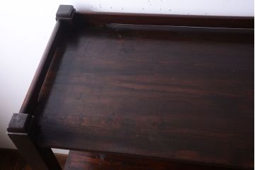 アンティーク家具　古い木の骨太なアンティーク飾り棚(ディスプレイラック)