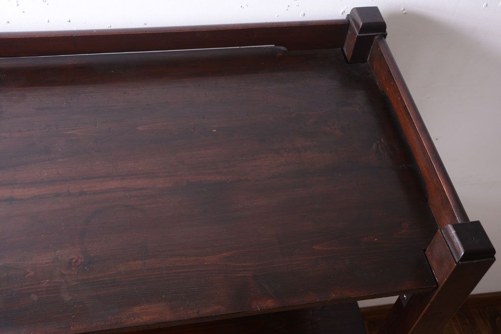 アンティーク家具　古い木の骨太なアンティーク飾り棚(ディスプレイラック)