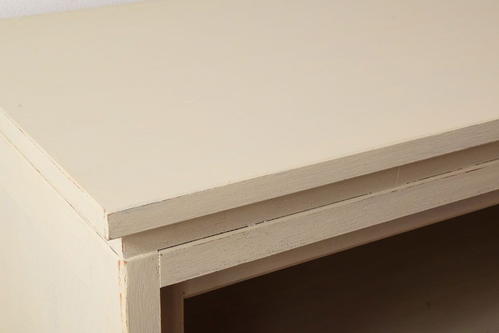 アンティーク家具　アイボリーペイントの大きなアンティーク収納棚