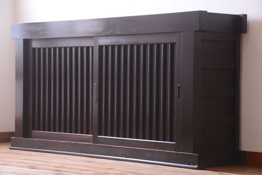 アンティーク家具　アンティーク　明治期　上質な収納箪笥サイドボード(水屋箪笥)