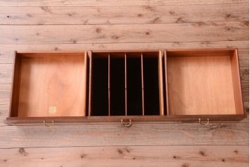 ヴィンテージ家具　G-PLAN　北欧ビンテージ　BBシリーズ　サイドボード(サイドキャビネット)(2)