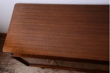 ヴィンテージ家具　G-PLAN　北欧ビンテージ　BBシリーズ　サイドボード(サイドキャビネット)(2)