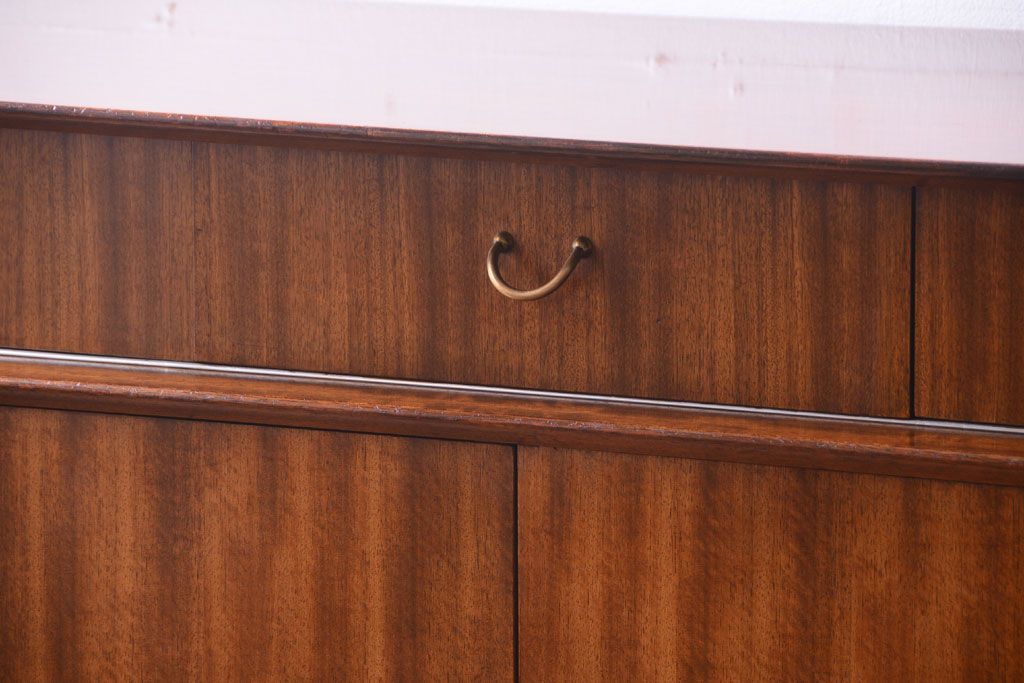 ヴィンテージ家具　G-PLAN　北欧ビンテージ　BBシリーズ　サイドボード(サイドキャビネット)(2)